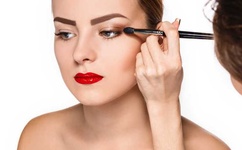 老中医把小雨的奶头吸得着怎么办